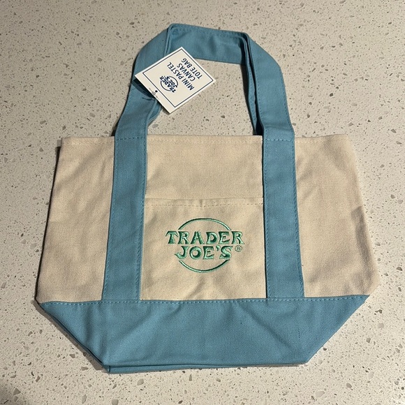 TRADER JOE’S MINI PASTEL CANVAS TOTE BAG NWT - Picture 1 of 3